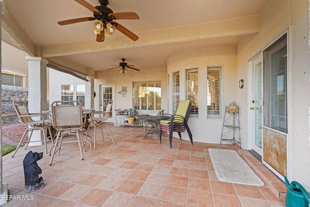 194 CHERRY HILL Lane, Santa Teresa, NM 88008