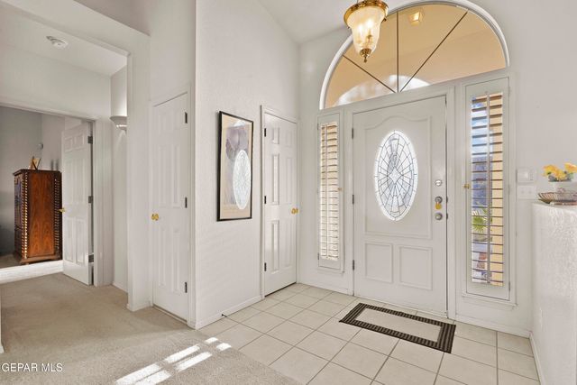 194 CHERRY HILL Lane, Santa Teresa, NM 88008