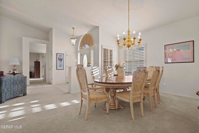 194 CHERRY HILL Lane, Santa Teresa, NM 88008