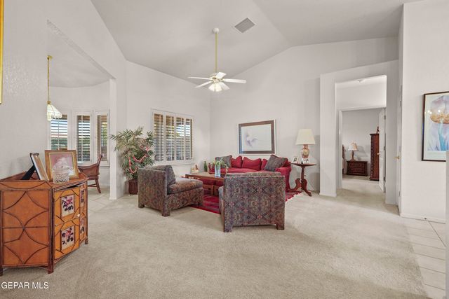 194 CHERRY HILL Lane, Santa Teresa, NM 88008