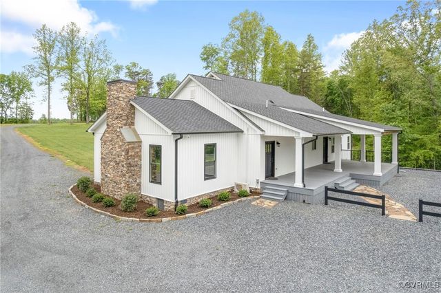 3162 Oak Hill Rd, Buckingham, VA 23921