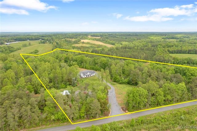 3162 Oak Hill Rd, Buckingham, VA 23921