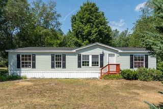 6 Joyce Lane, Raymond, NH 03077