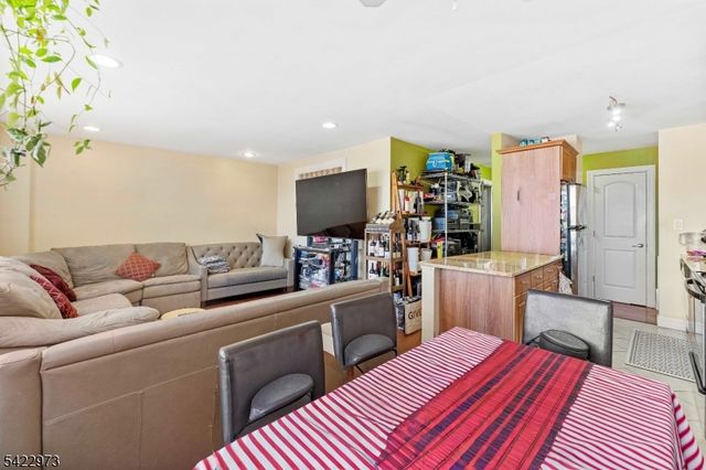 821 Jersey Ave 6A, Elizabeth City, NJ 07202