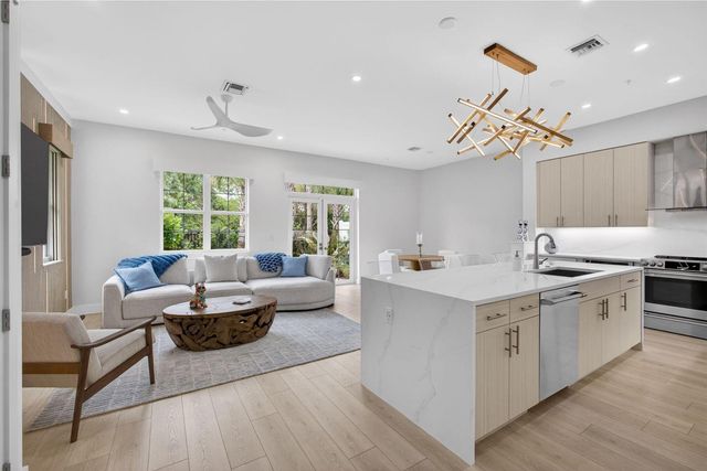 130 Water Pointe Place 7, Jupiter, FL 33477