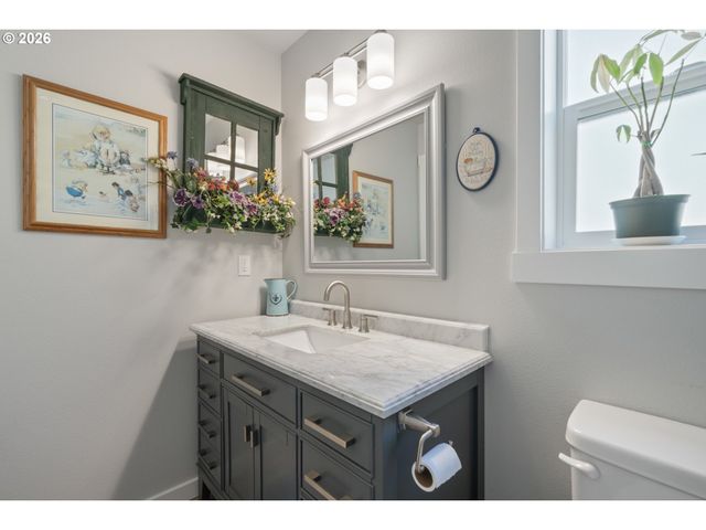 267 Se TIDE Ave, Lincoln City, OR 97367
