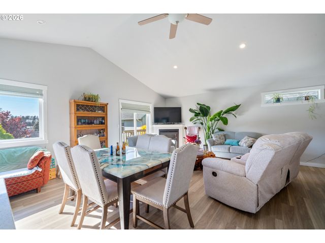 267 Se TIDE Ave, Lincoln City, OR 97367
