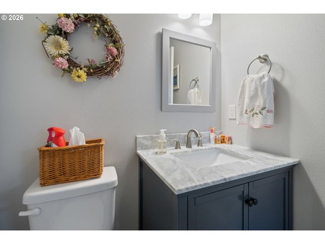 267 Se TIDE Ave, Lincoln City, OR 97367