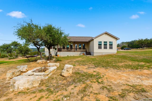 625 Crossman, Fischer, TX 78623