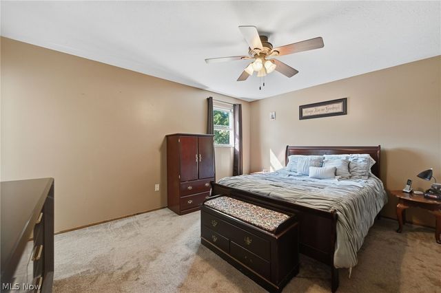 305 Parkland Oval, Brunswick, OH 44212