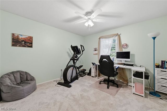305 Parkland Oval, Brunswick, OH 44212