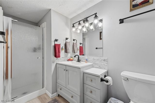 305 Parkland Oval, Brunswick, OH 44212