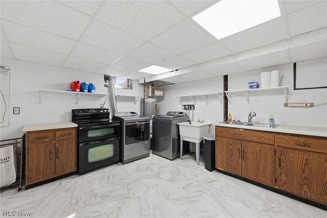305 Parkland Oval, Brunswick, OH 44212