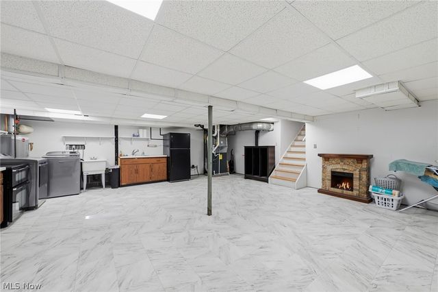 305 Parkland Oval, Brunswick, OH 44212