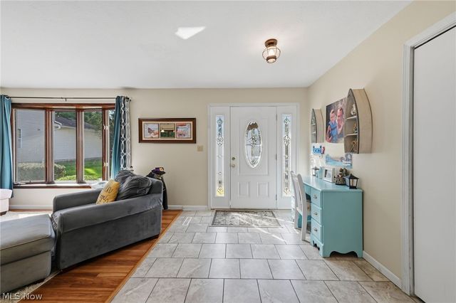 305 Parkland Oval, Brunswick, OH 44212