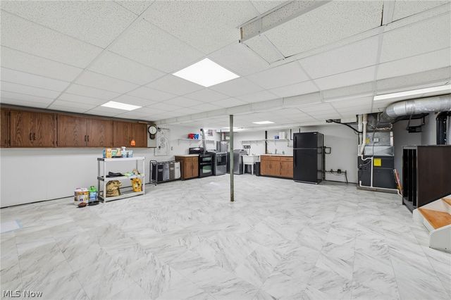 305 Parkland Oval, Brunswick, OH 44212
