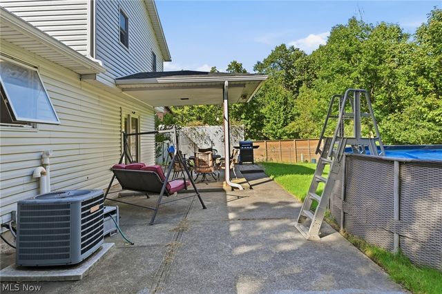 305 Parkland Oval, Brunswick, OH 44212