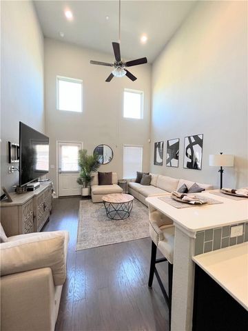 2214 S Lakeline BLVD 118, Cedar Park, TX 78613