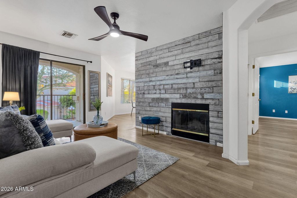 16715 E EL LAGO Boulevard 205, Fountain Hills, AZ 85268 — photo 5