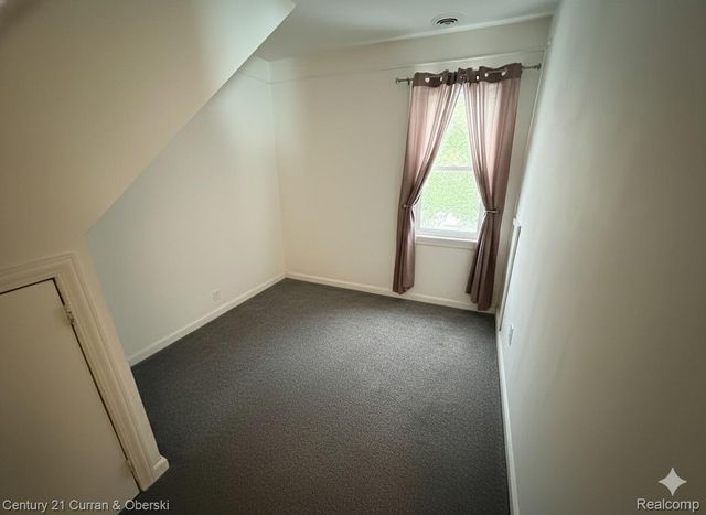 26427 Beaconsfield Street, Roseville, MI 48066