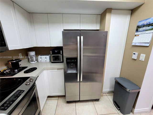 17375 Collins Ave 1007, Sunny Isles Beach, FL 33160