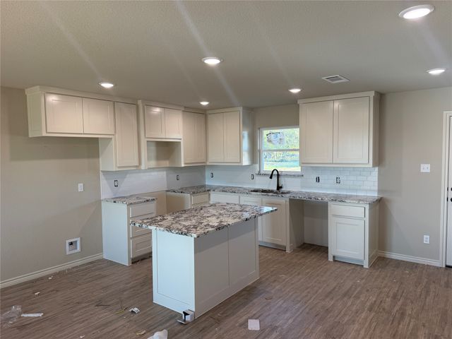 176 Altom Road, Springtown, TX 76082