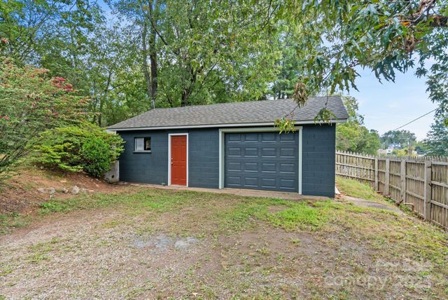 19 Irving Street, Asheville, NC 28804