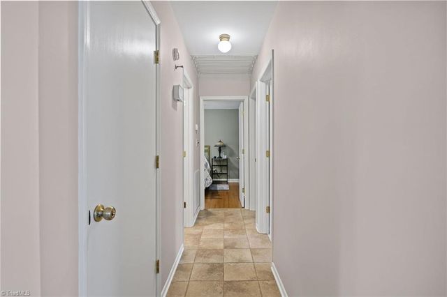 1195 OLD VFW Road, Pinnacle, NC 27043