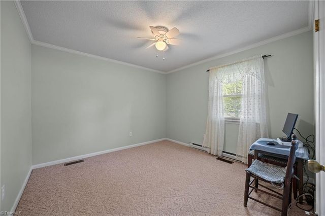 1195 OLD VFW Road, Pinnacle, NC 27043