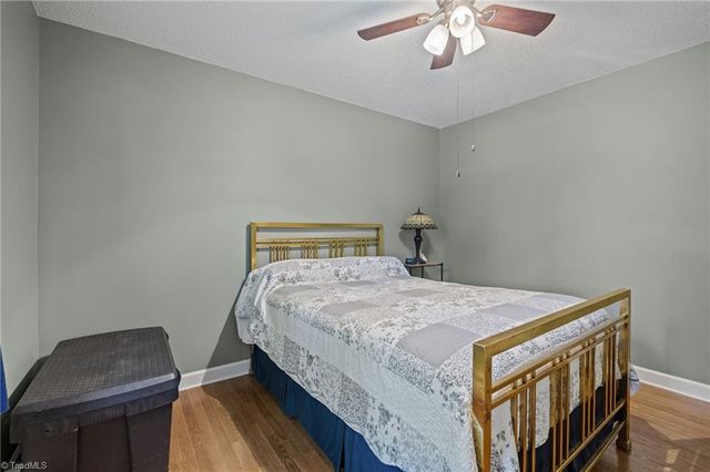 1195 OLD VFW Road, Pinnacle, NC 27043