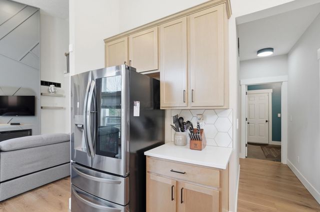 14103 SW Sunladen Drive SW, Reynoldsburg, OH 43068