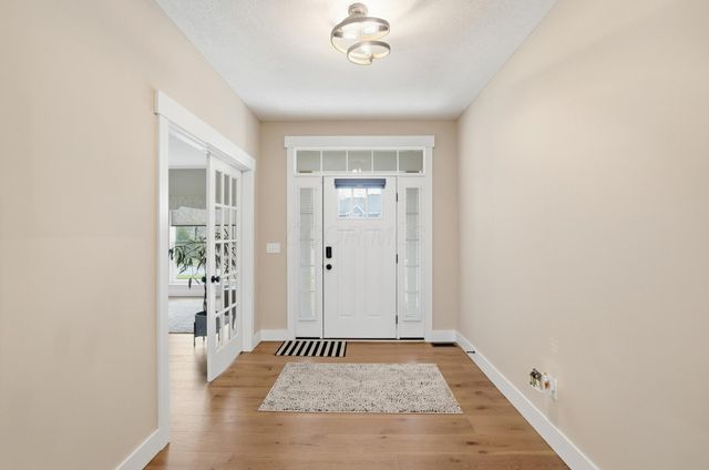 14103 SW Sunladen Drive SW, Reynoldsburg, OH 43068