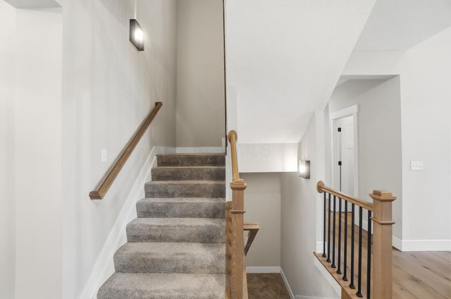 14103 SW Sunladen Drive SW, Reynoldsburg, OH 43068