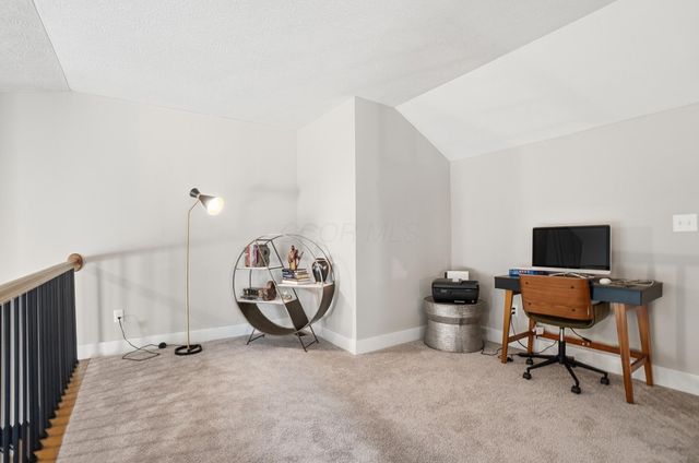 14103 SW Sunladen Drive SW, Reynoldsburg, OH 43068