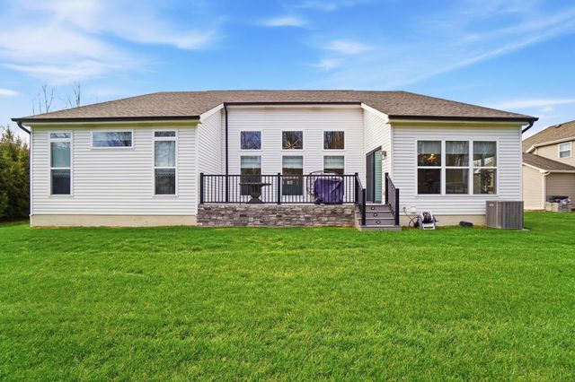 14103 SW Sunladen Drive SW, Reynoldsburg, OH 43068