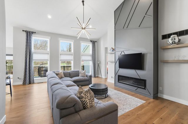 14103 SW Sunladen Drive SW, Reynoldsburg, OH 43068