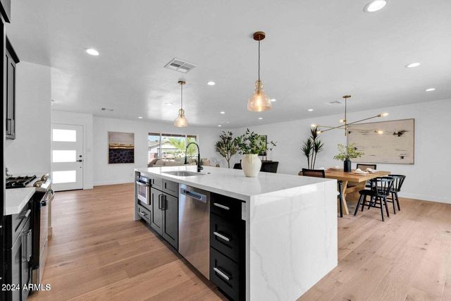 8537 E PASADENA Avenue, Scottsdale, AZ 85250