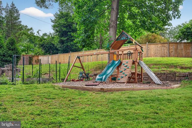 12704 THERESA DR, Silver Spring, MD 20904