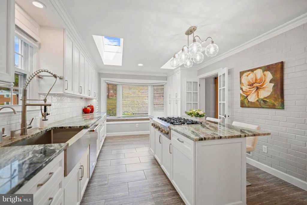 Image 15 of property listing at 12704 THERESA DR, Silver Spring, MD 20904