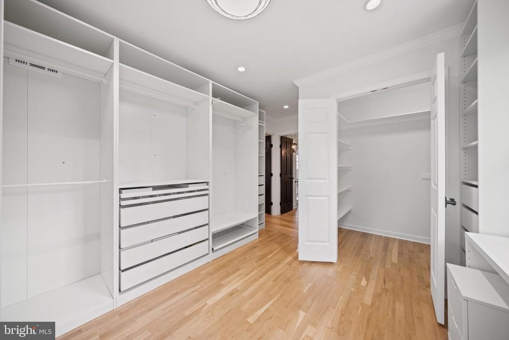 Image 30 of property listing at 12704 THERESA DR, Silver Spring, MD 20904