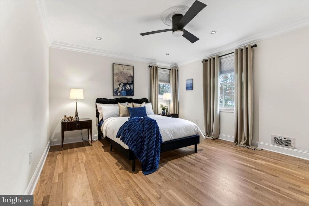 Image 31 of property listing at 12704 THERESA DR, Silver Spring, MD 20904