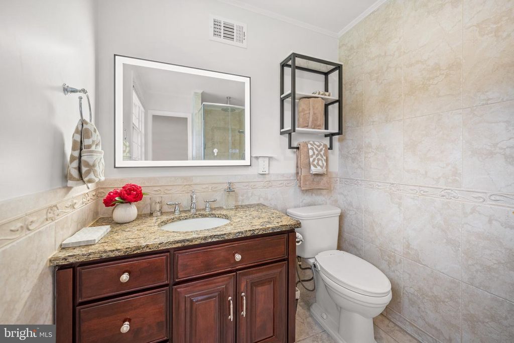 Image 32 of property listing at 12704 THERESA DR, Silver Spring, MD 20904