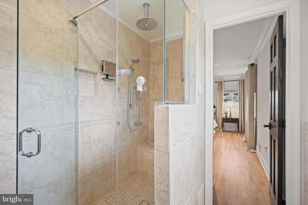 Image 34 of property listing at 12704 THERESA DR, Silver Spring, MD 20904