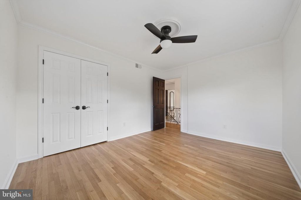 Image 39 of property listing at 12704 THERESA DR, Silver Spring, MD 20904