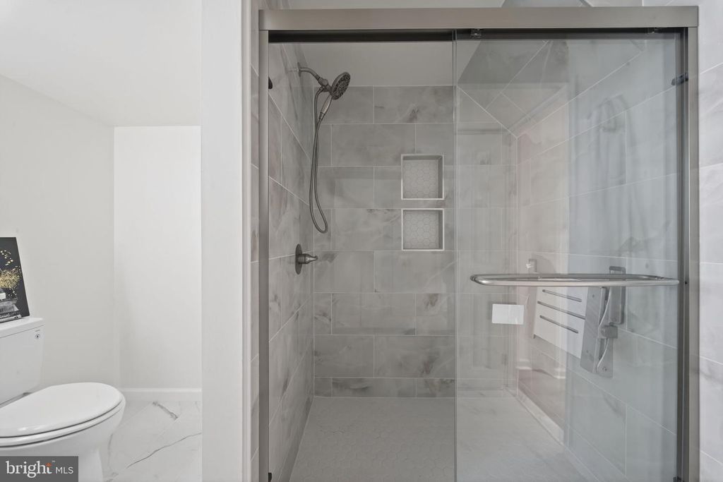 Image 48 of property listing at 12704 THERESA DR, Silver Spring, MD 20904