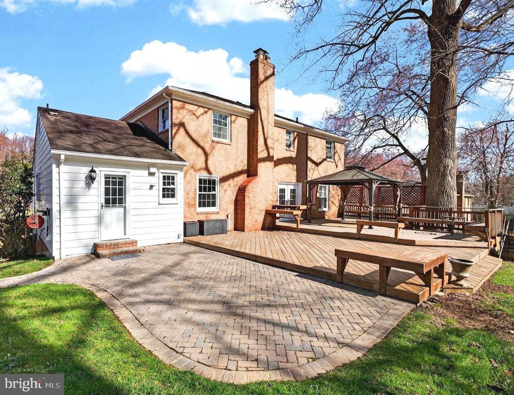 Image 50 of property listing at 12704 THERESA DR, Silver Spring, MD 20904