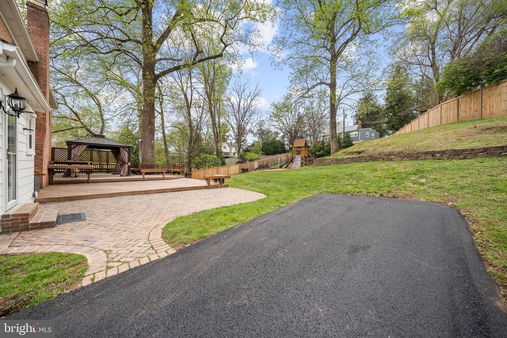 Image 56 of property listing at 12704 THERESA DR, Silver Spring, MD 20904