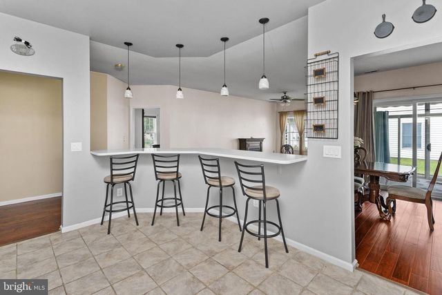 2 BRIARWOOD CT, Columbus, NJ 08022