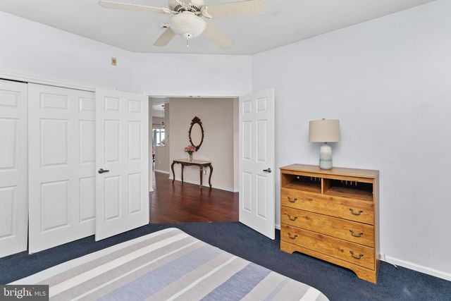 2 BRIARWOOD CT, Columbus, NJ 08022