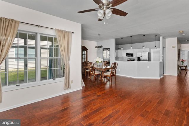 2 BRIARWOOD CT, Columbus, NJ 08022